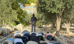 Mescid-i Aksa'da yeni provokasyon: Yahudi çetelerden sözde ibadet gösterisi