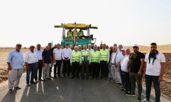 Siirt’te Kurtalan–Kayabağlar yolu sıcak asfaltla buluşuyor