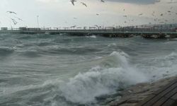 4 ilde olumsuz hava nedeniyle denize girmek yasaklandı