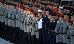 Alman Kabinesi gönüllü askerlik yasası tasarısını onayladı
