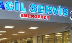 Ambulans ile kamyonet çarpıştı: 5 yaralı