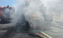 Araç yangını ekiplerin hızlı müdahalesiyle söndürüldü