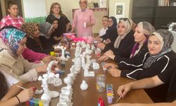 Batman'da genç kadınlar dekoratif el sanatları kursunda çeyiz hazırlıyor