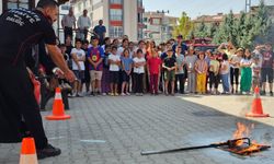 Büyükşehir belediyesi semt konakları öğrencilerine deprem ve yangın eğitimi verildi