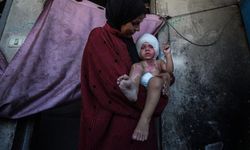 Gazze’de işgal saldırılarında yaralanan bebekler tedavi edilemiyor