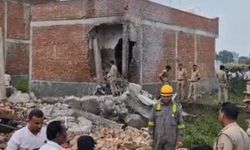 Hindistan'da havai fişek fabrikasında patlama: 2 ölü