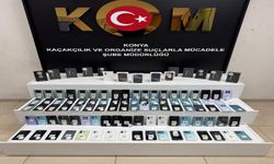 Konya'da kaçak telefon operasyonu: 2,5 milyon liralık cihaz ele geçirildi