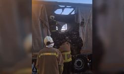 Mardin'de seyir halindeki tır'da yangın çıktı 