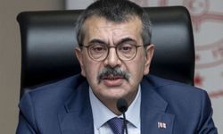 Okul kıyafetlerinde yeni dönem: Zorunlu mağaza yok, değişim 4 yılda bir