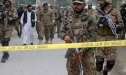 Pakistan'da güvenlik güçleri hedef alındı: 11 ölü