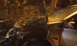 Siirt’te seyir halindeki otomobil alev aldı