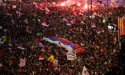 Sırbistan'da protestolar şiddetleniyor