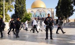 Temmuzda Mescid-i Aksa’ya 27 baskın düzenlendi: Harem-i İbrahim’de 51 kez ezan engellendi