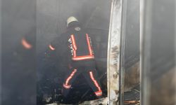 TOKİ şantiyesinde konteyner yangını
