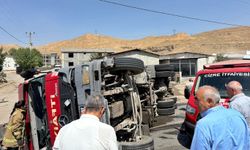 Yangın ihbarına giden itfaiye aracı kaza yaptı: 5 yaralı