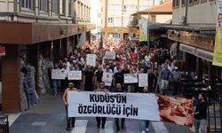 Balıkesir’de Sumud Filosu'na destek yürüyüşü