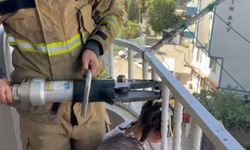 Başı demirlere sıkışan çocuk, itfaiye ekipleri tarafından kurtarıldı