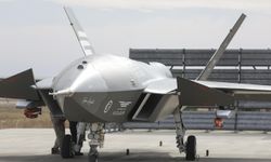 Bayraktar KIZILELMA, mühimmatlı ilk bağlı uçuş testini yaptı