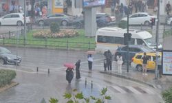 Bursa’da sağanak yağış etkili oluyor