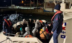 Çanakkale açıklarında 24 düzensiz göçmen yakalandı
