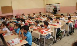 Çocuğa gösterilen aşırı özen, okula uyumu zorlaştırıyor!