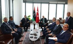 Cumhurbaşkanı Erdoğan, Libya Başkanlık Konseyi Başkanı Menfi ile görüştü
