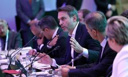 Enerji dönüşümünde 2035’te 120 bin megavat hedefi