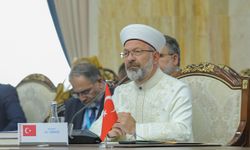 Erbaş: İslam beldelerin kurtuluşu ümmet bilincinin yeniden ikame edilmesine bağlıdır