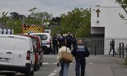 Fransa'da okula bıçaklı saldırı: 2 ağır yaralı