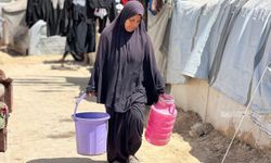 Gazze'de 900 binden fazla Filistinli zorla göçe direniş gösteriyor