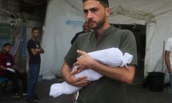 Gazze'de açlıktan ölenlerin sayısı 435'e yükseldi