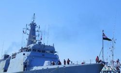 Hindistan'a ait savaş gemisi, ortak tatbikat için Güney Kıbrıs'ta