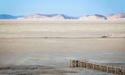 İran'da kuraklık alarmı: Urumiye Gölü tamamen kurudu