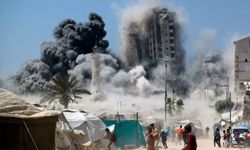 İşgalin, konut kulelerini yıkmasıyla Gazze'de iletişim kesintileri yaşanıyor