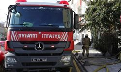 İstanbul’da 5 katlı binada yangın: 1 ölü, 5 yaralı