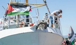 İtalya Başbakanı, "Sumud Filosuna" katılan vatandaşlarını "koruyacağını" açıkladı