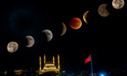 Kanlı ay tutulması Batman'da izlendi