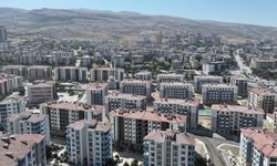 Malatya Valisi Yavuz'dan depremzedelere anahtar teslimi müjdesi