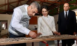 Mersin Valisi Toros, Yumuktepe Höyüğü kazı alanını inceledi