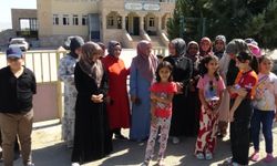 Okul servislerinin iptal edilmesine tepki gösteren veliler: Okul evlerimize uzak, çocuklarımızın sonu Narin Güran gibi olmasın!