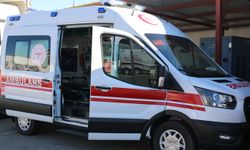 Otomobil su teknesine çarptı: Bir ölü bir yaralı