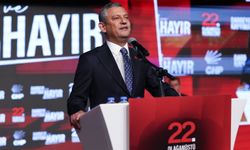 Özgür Özel, CHP Genel Başkanlığına yeniden seçildi