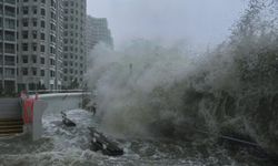 Ragasa tayfunu tropik fırtınaya dönüştü