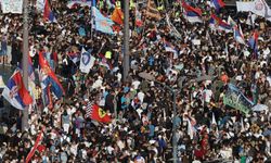 Sırbistan'da hükümet karşıtı protestolar devam ediyor