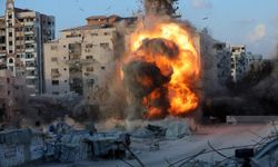 Siyonist rejim Kudüs Hastanesi çevresini hedef aldı