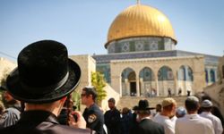 Siyonist Yahudilerden Mescid-i Aksa'ya yeni baskın