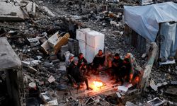 Siyonistlerin saldırı ve katliamlarına rağmen Filistinliler topraklarını terk etmiyor 