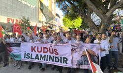 Tarsus’ta Küresel Sumud Filosu’na destek yürüyüşü ve basın açıklaması 