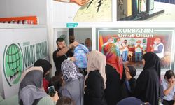 Umut Kervanı Diyarbakır’da yüzlerce öğrenciye kırtasiye desteği verdi