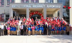 Vali Atilla Toros, yeni eğitim-öğretim yılında öğretmen ve öğrencilerle bir araya geldi